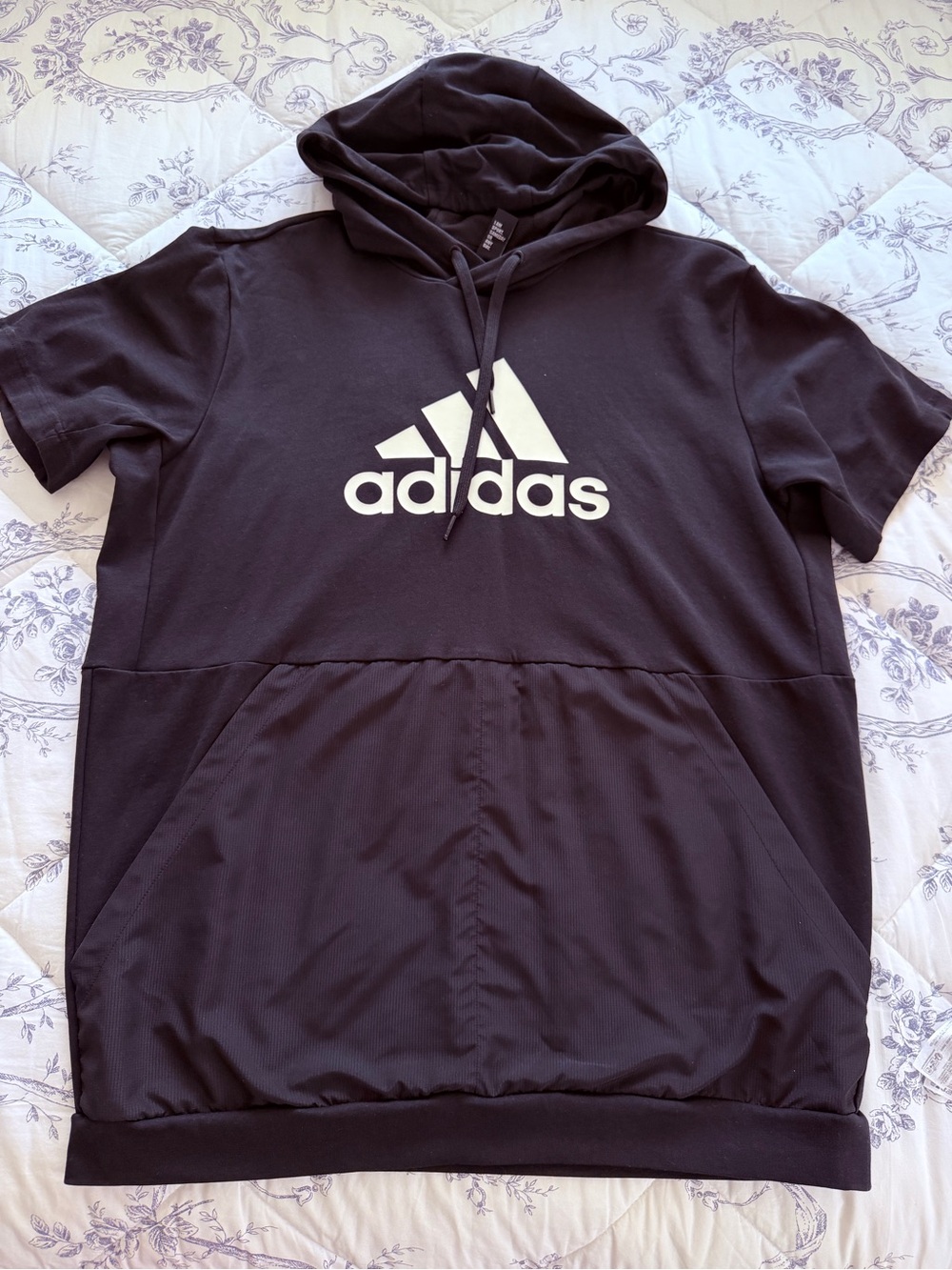adidas Black Short-Sleeve Pullover Hoodie with White Logo (9)